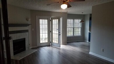 3889 Acworth Due West Rd NW in Acworth, GA - Building Photo - Building Photo
