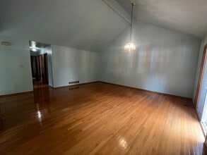 965 Amberwood Pl in McHenry, IL - Building Photo - Building Photo