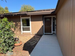 1133 Auburn Dr in Davis, CA - Building Photo - Building Photo
