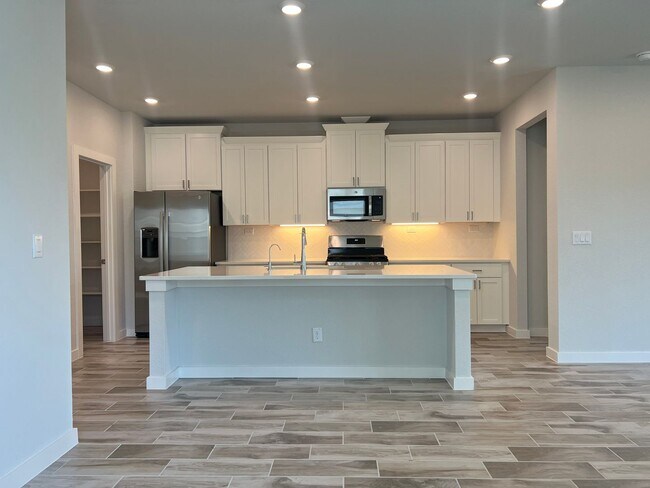 property at 760 Ft Leonard