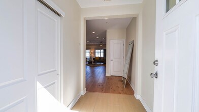 210 N Madison Ave in Margate City, NJ - Foto de edificio - Building Photo