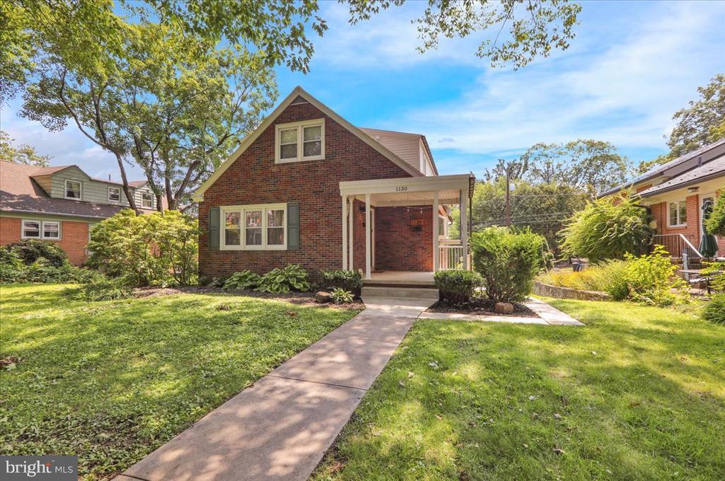 1130 Albright Ave in Wyomissing, PA - Building Photo
