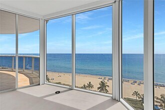 17555 Collins Ave, Unit 1107 in Sunny Isles Beach, FL - Foto de edificio - Building Photo