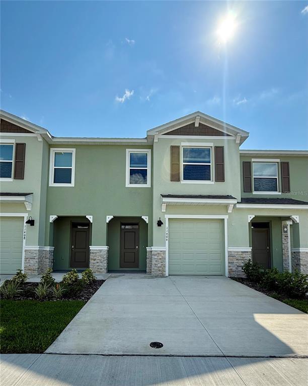 11406 Velvet Apricot Dr