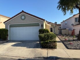 2136 Waterside Dr in Chula Vista, CA - Building Photo