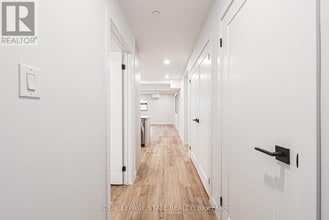 555 Sanatorium Rd in Hamilton, ON - Building Photo - Building Photo