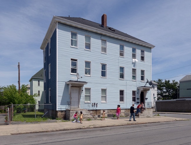 338-340 N Front St in New Bedford, MA - Building Photo - Building Photo