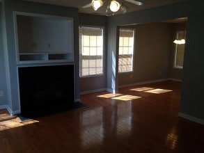815 Woodgreen Dr in Durham, NC - Building Photo - Building Photo