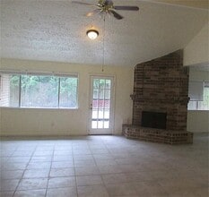 2610 Strait Ln in Houston, TX - Building Photo - Building Photo
