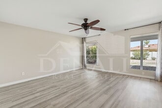 10602 E Elmhurst Dr in Sun Lakes, AZ - Building Photo - Building Photo