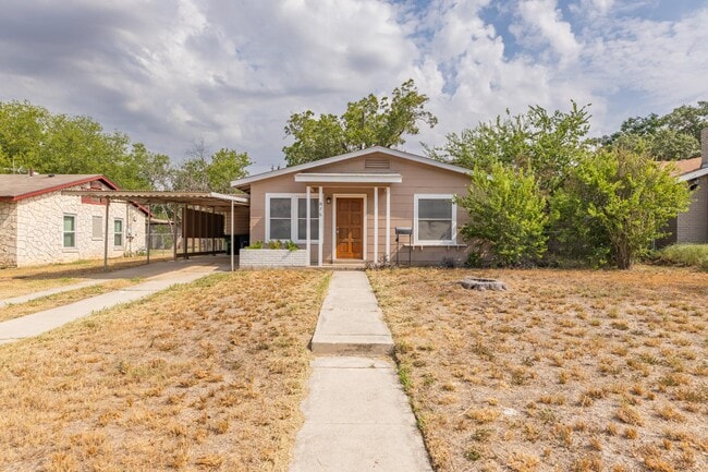 property at 875 Utopia Ln