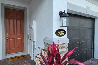 3082 Paddlebox Pt in Oviedo, FL - Building Photo - Building Photo