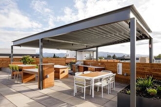 Ironworks in Sunnyvale, CA - Foto de edificio - Building Photo