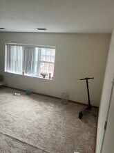 125 Lake Shore Rd in Boston, MA - Building Photo - Building Photo