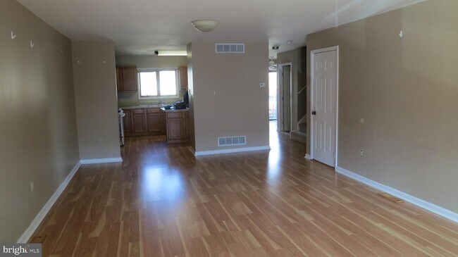 4 Boleyn Ct in Ewing Township, NJ - Building Photo - Building Photo