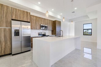 2833 NW 45th Pl in Cape Coral, FL - Building Photo - Building Photo