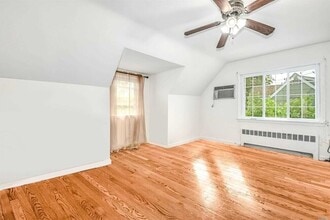 100 Willis Ave, Unit 2 in Floral Park, NY - Building Photo - Building Photo