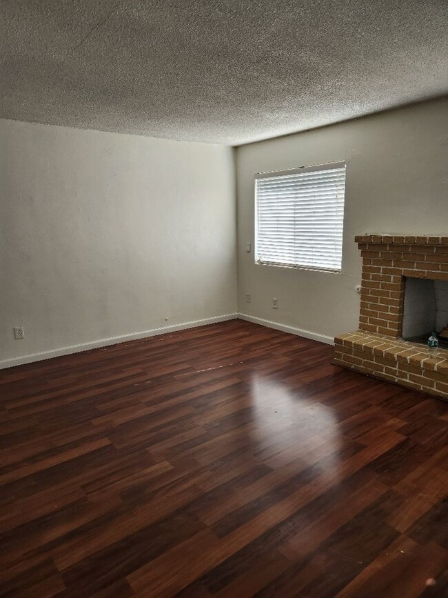 3504 Cardinal Ave in Bakersfield, CA - Building Photo - Building Photo