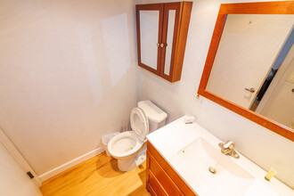 1942 Westwood Blvd, Unit 206 in Los Angeles, CA - Building Photo - Building Photo
