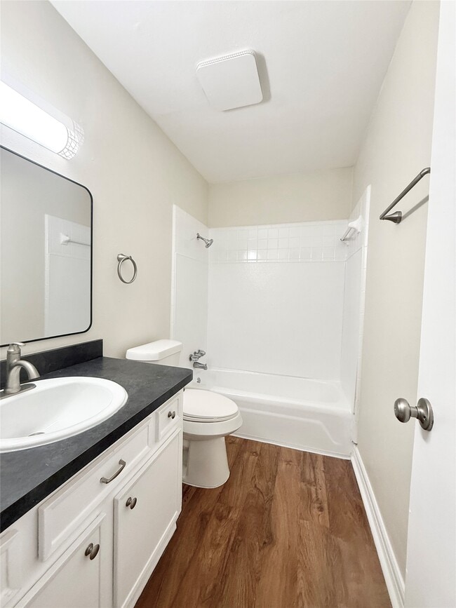 property at 321 E Cedar St
