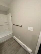 201 Rose Ln St SW in North Canton, OH - Building Photo - Building Photo