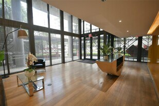 201 SW 17th Rd in Miami, FL - Building Photo