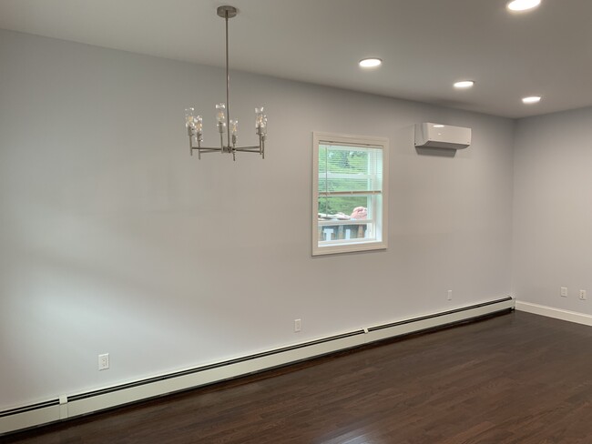 255 Fairview Ave, Unit 255 in Verona, NJ - Foto de edificio - Building Photo