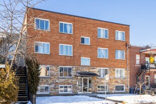 631 Tenth Av in Verdun, QC - Building Photo