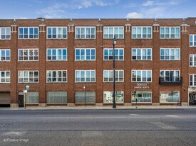 1725 W North Ave in Chicago, IL - Building Photo