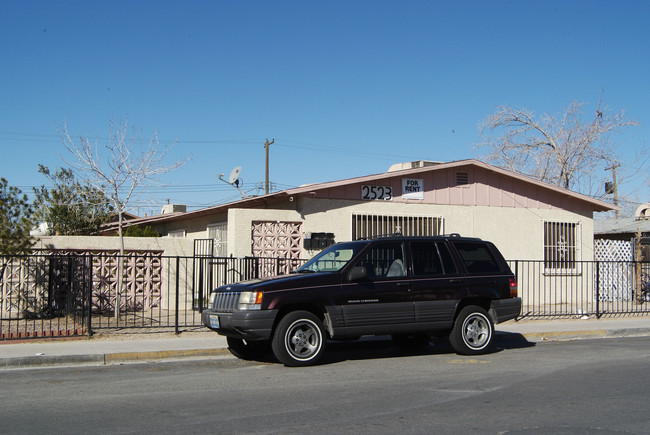 Arrowhead Acres in North Las Vegas, NV - Building Photo - Building Photo