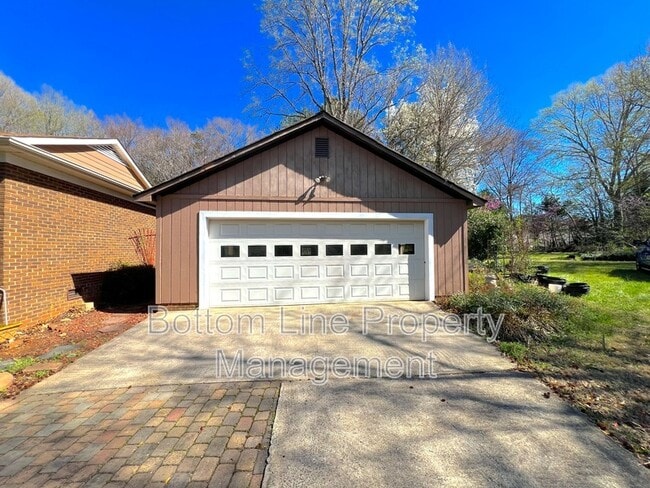 2534 Gum Wood Ct in Matthews, NC - Building Photo - Building Photo