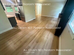 700 Lafayette Dr in Akron, OH - Building Photo - Building Photo