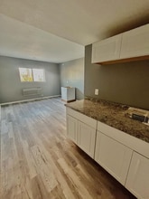 111 S Summit St, Unit 202 in Toledo, OH - Building Photo - Building Photo