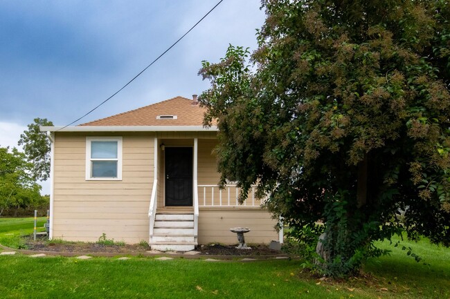 property at 1974 Snyder Ln