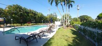 5327 Brookview Dr in Boynton Beach, FL - Foto de edificio - Building Photo