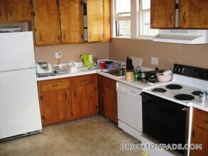 31 Wade St in Boston, MA - Building Photo - Building Photo