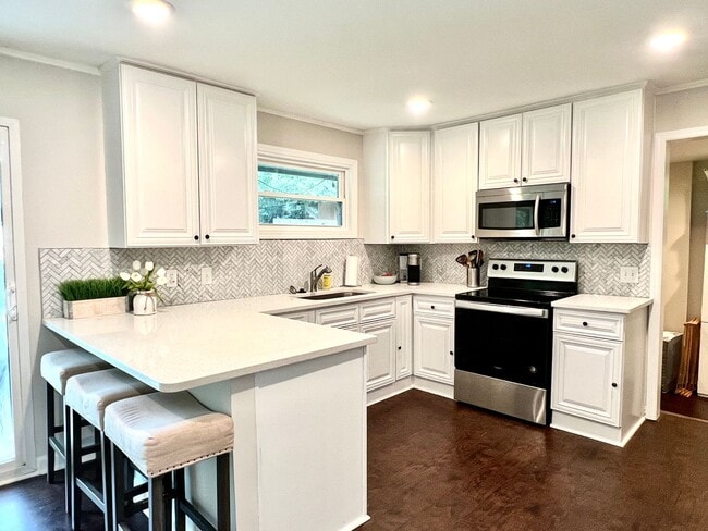 640 Manhasset Rd in Charlotte, NC - Building Photo - Building Photo