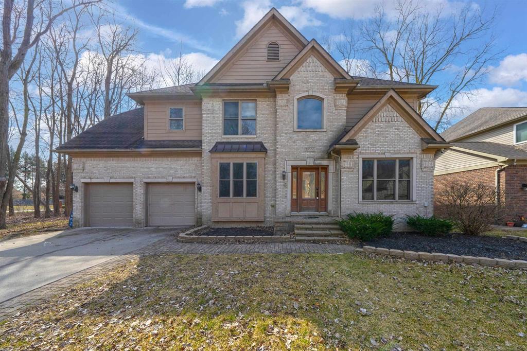 13556 Woodland Ct in Sterling Heights, MI - Building Photo