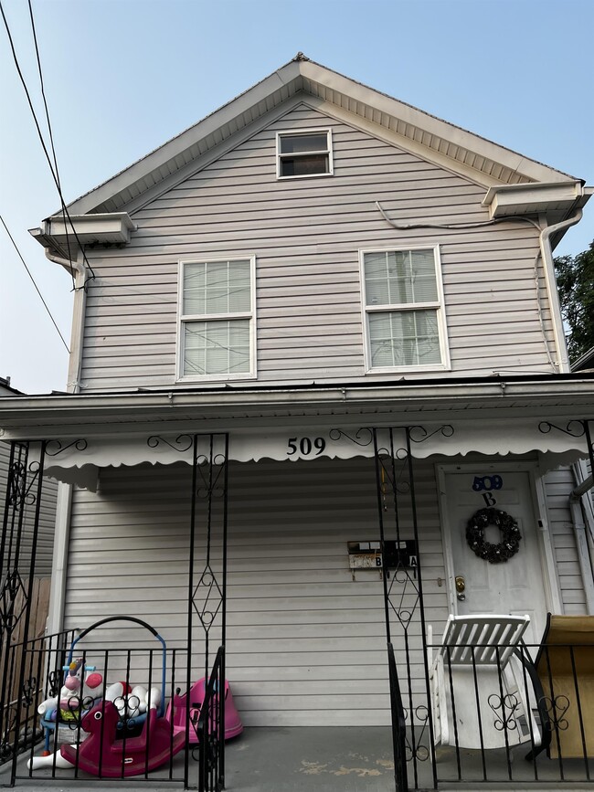 property at 509 W Stephen St