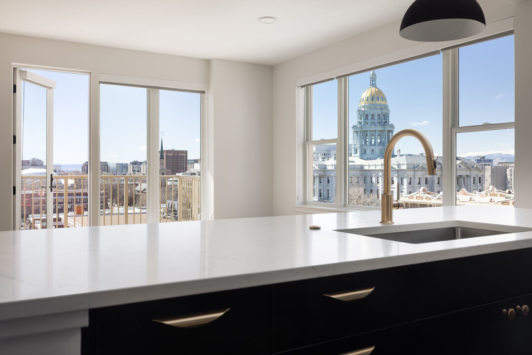NOVEL Uptown by Crescent Communities in Denver, CO - Foto de edificio