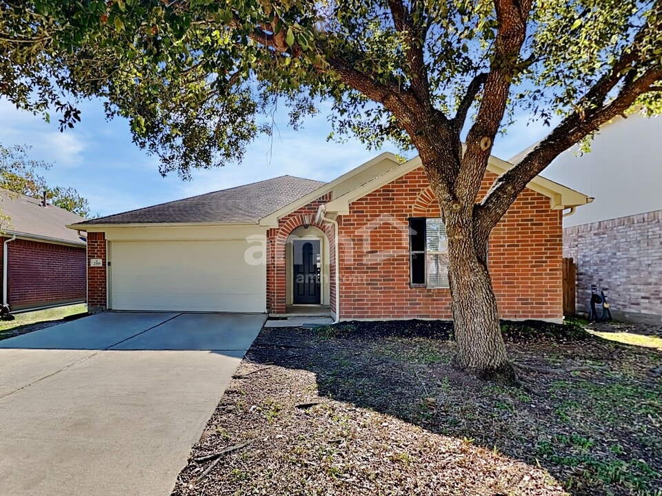 2518 Halstead Dr in Spring, TX - Building Photo