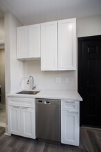 18 Walnut St-Unit -3 in Worcester, MA - Building Photo - Building Photo