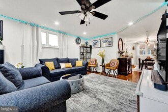 945 Fariston Dr in Drexel Hill, PA - Building Photo - Building Photo