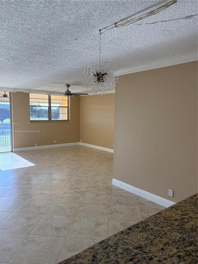 property at 3100 W Rolling Hills Cir