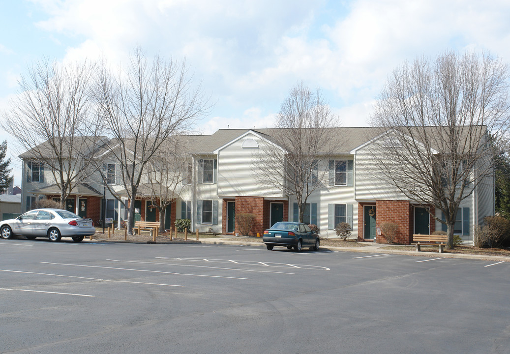 Riverdale Apartments in Jersey Shore, PA - Building Photo