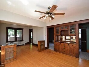 2055 Temple Ct in St. Paul, MN - Foto de edificio - Building Photo