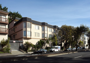 370 Monterey Blvd in San Francisco, CA - Building Photo - Building Photo