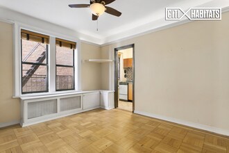 221 E 76th St-Unit -2G in New York, NY - Building Photo - Building Photo