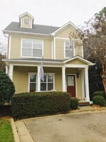 951 Frontage Rd in Oxford, MS - Building Photo