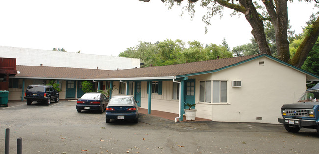 3441 Golden Gate Way in Lafayette, CA - Building Photo - Building Photo